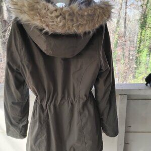 Hollister Coat Heritage collection  Women's size med olive green faux fur lined